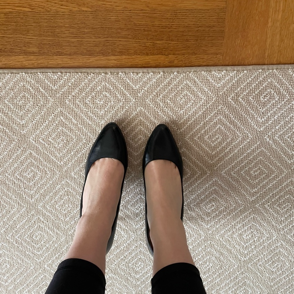 Cole Haan black pumps - size 8.5 - great condition